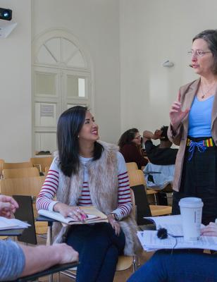 AUP students in International Affairs class with Professor Susan Perry