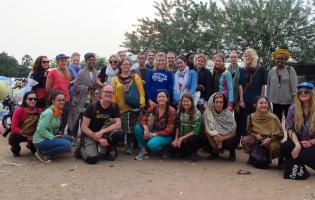Tanya Elder with students on the India Practicum