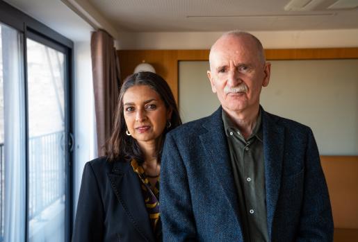 Author Jhumpa Lahiri and Professor Dan Gunn